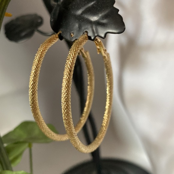 Golden Oval Hoops - Picture 2 of 4